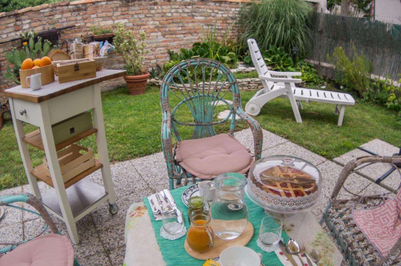 B&B Dai Carari Спинея Екстериор снимка