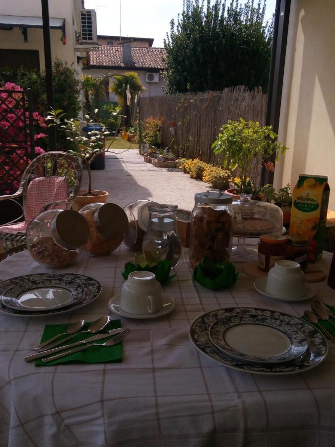 B&B Dai Carari Спинея Екстериор снимка